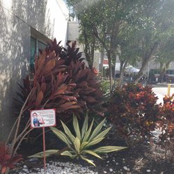 US Department Of Veterans Affairs - National Rosie the Riveter Rose Garden