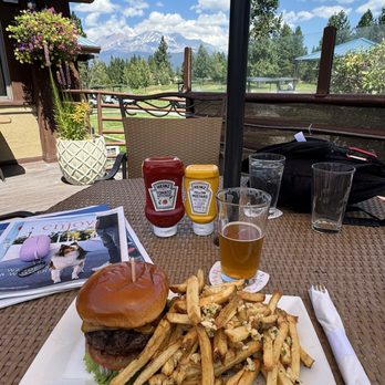 Highland House Restaurant - American Near Me - Mount Shasta, California