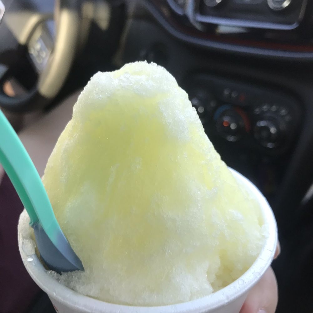 Bahama Buck's - Huntsville - a person holding a cup of ice cream - Juice Bars & Smoothies Near Me - Huntsville, Texas Bahama Buck's - Huntsville - a person holding a cup of ice cream - Juice Bars & Smoothies Near Me - Huntsville, Texas