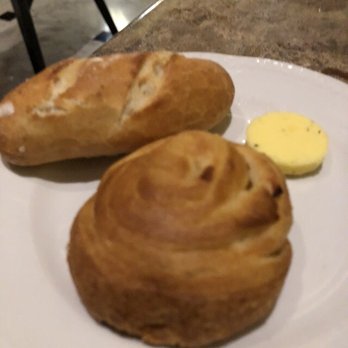La Bastille - Bread plate - French Near Me - Cancún, AGU