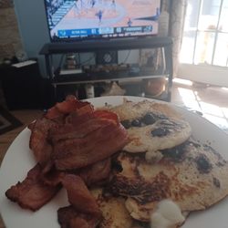 Providence College - PC is my sweetheart's alma mater so it's Friar basketball, and pancakes with bacon. Happy Saturday!!