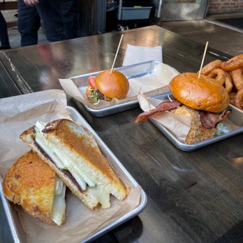 Burger Bench - Grilled Cheese apple and fig, chorizo slider, onion rings, chicken and bacon sandwich - American Near Me - Escondido, California Burger Bench - Grilled Cheese apple and fig, chorizo slider, onion rings, chicken and bacon sandwich - American Near Me - Escondido, California