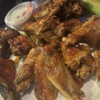 LoSo Tavern - 15 Piece Premium Wings - Wine Bars Near Me - Charlotte, North Carolina