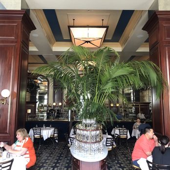 Bouchon - A view of the restaurant, looking in fr the patio. - French Near Me - Las Vegas, Nevada