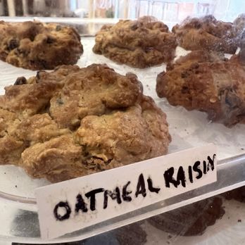 L'moon Creamery - Pasadena - Oatmeal cookies - Ice Cream & Frozen Yogurt Near Me - Pasadena, California