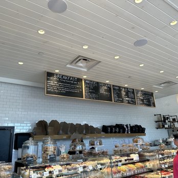 Mia's Brooklyn Bakery - Bakeries Near Me - Chestnut Hill, Massachusetts