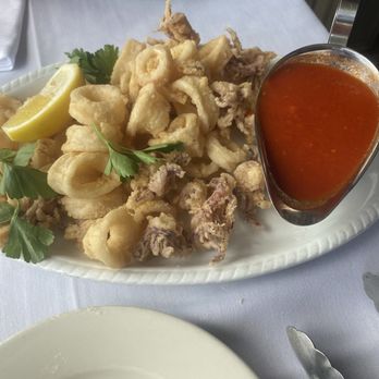 Robke’s - Fried calamari - American Near Me - Northport, New York