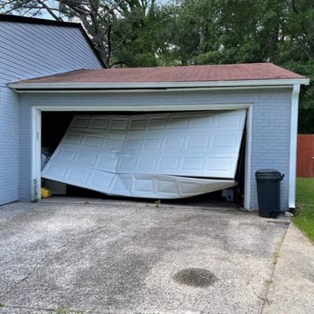 Royal Garage Door - Door off track - Garage Door Services Near Me - Bristow, Virginia Royal Garage Door - Door off track - Garage Door Services Near Me - Bristow, Virginia