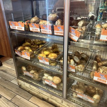 Wonder Bagels - 1/2 Dozen Bagels Breakfast - Bagels Near Me - Bayonne, New Jersey