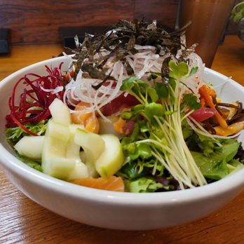 Kumi Ko - Korean spicy sashimi bowl - Japanese Near Me - Compton, California