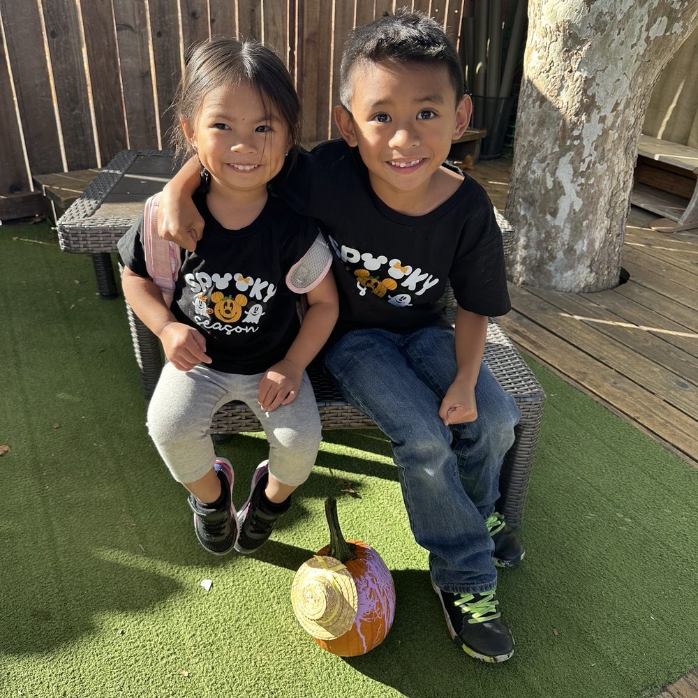 Tiny Toes Preschool - Sibling love during pick up - Preschools Near Me - Brentwood, California Tiny Toes Preschool - Sibling love during pick up - Preschools Near Me - Brentwood, California