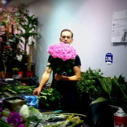 Monceau Fleurs Fleuriste 84 Bd Raspail 6ème Paris