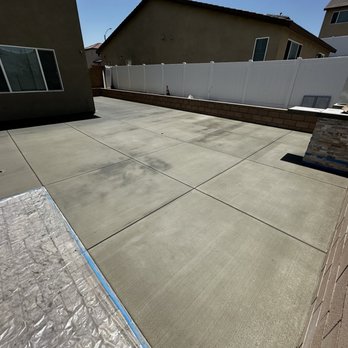 Tony's Landscape - Cement, retaining wall - Landscaping Near Me - Rialto, California
