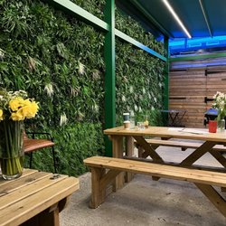 The Hemingway - Heated outdoor dining