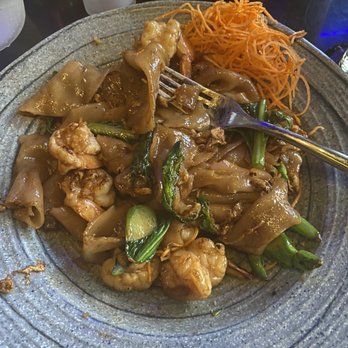 ViV - Thai Near Me - New York, New York