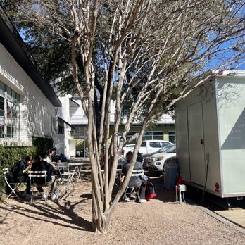 Desnudo Coffee - Outdoor Space - Coffee & Tea Near Me - Austin, Texas