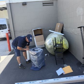 BLVD Moving - Packing up the Items - Movers Near Me - Chatsworth, California