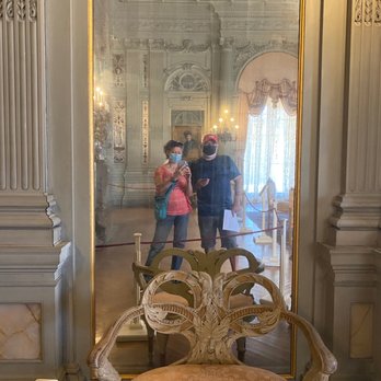 The Breakers - Landmarks & Historical Buildings Near Me - Newport, Rhode Island