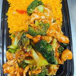 New Garden Chinese Restaurant - C9 chicken with broccoli combination