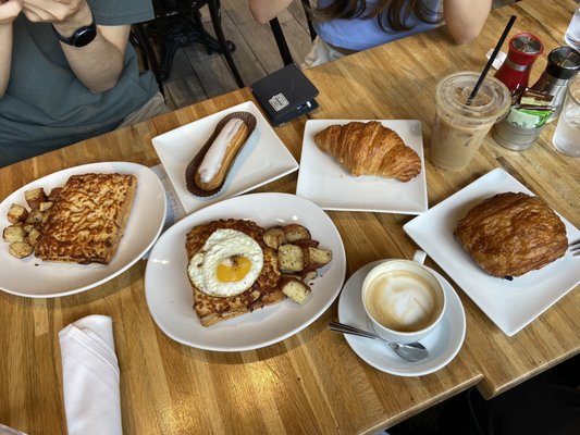 Café Vendôme (Atlanta) by null