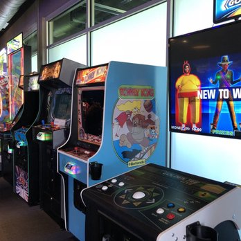Topgolf - Arcade floor - Golf Near Me - Roseville, California Topgolf - Arcade floor - Golf Near Me - Roseville, California
