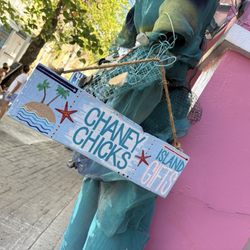 Chaney Chicks & Island Gifts - Front entrance