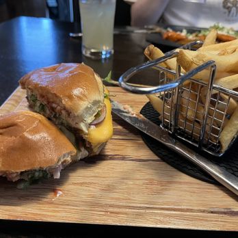 MP Kitchen and Bar - The Burger with fries - American Near Me - Wheeling, Illinois