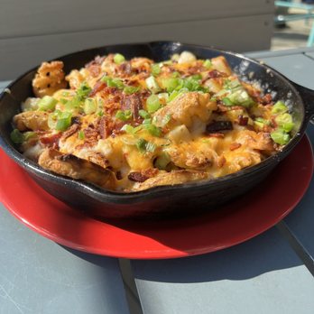 Wooly's - Clam chowder fries - Seafood Near Me - Pismo Beach, California Wooly's - Clam chowder fries - Seafood Near Me - Pismo Beach, California