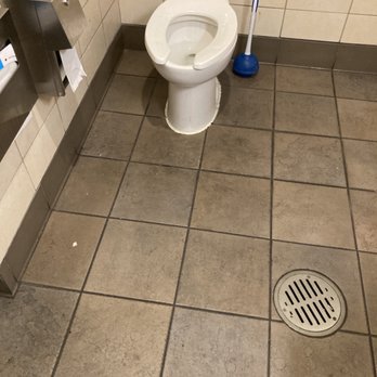 Starbucks - Coffee & Tea Near Me - Woodland, California Starbucks - Coffee & Tea Near Me - Woodland, California