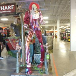 7ft clown
