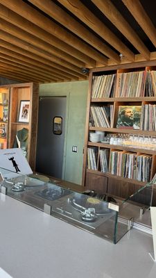 Nómade Tapas and Records by null