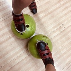 Thomasville Pin Strikes - These two had a blast @ Thomasville Pin Split