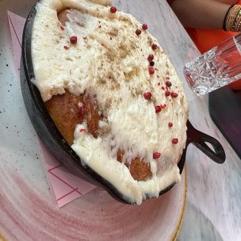Paradiso - Cinnamon roll - Bars Near Me - Dallas, Texas
