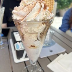 Bar Moon - Tiramisu gelato