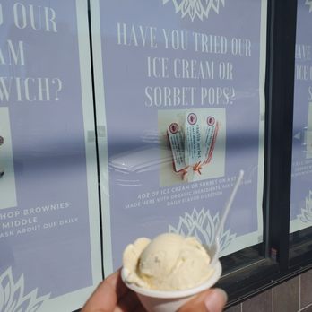 Tara's Organic Ice Cream - Jasmine lemon tea baby cup - Ice Cream & Frozen Yogurt Near Me - Berkeley, California Tara's Organic Ice Cream - Jasmine lemon tea baby cup - Ice Cream & Frozen Yogurt Near Me - Berkeley, California