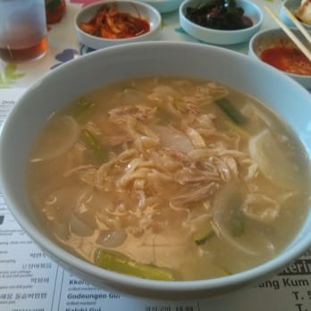 Jang Dok Dae - Dak Kalguksu ($7.99) - Chicken soup with flat wheat noodles. Very Good!!! - Korean Near Me - Cerritos, California