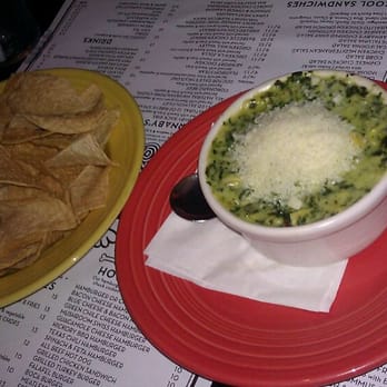 Barnaby's Cafe - Spinach and Artichoke Dip - American Near Me - Houston, Texas