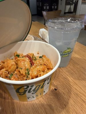 Gigi's Pasta by null