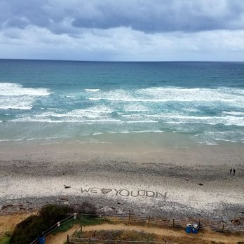 Beacon's Beach - Beaches Near Me - Encinitas, California
