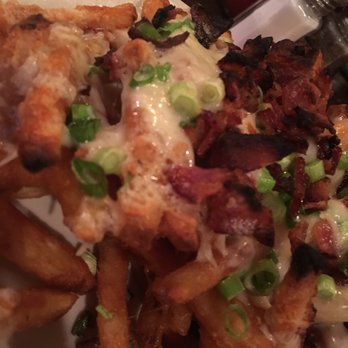 Olde Village Inne - Irish nachos - American Near Me - Nyack, New York