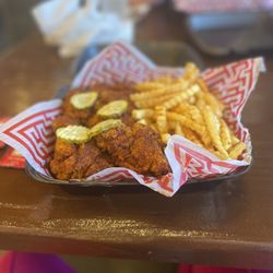 Byrd's Hot Chicken - Pound of wings