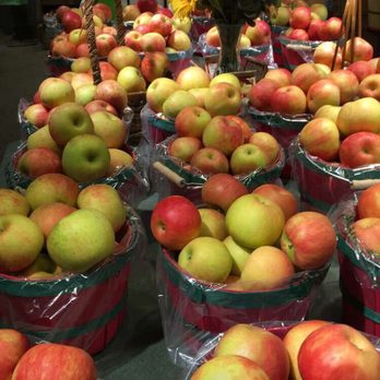 Blake's Orchard & Cider Mill - Fruits & Veggies Near Me - Armada, Michigan
