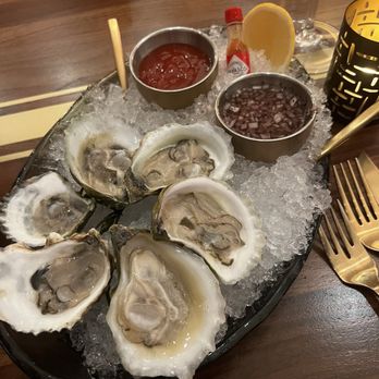 Gordon Ramsay Hell’s Kitchen - Raw oysters - Bars Near Me - Mashantucket, Connecticut Gordon Ramsay Hell’s Kitchen - Raw oysters - Bars Near Me - Mashantucket, Connecticut