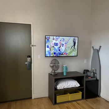 The Jesse - Our room - Hotels Near Me - Reno, Nevada