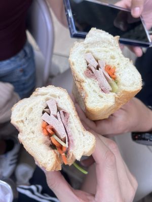 Banh Mi Cali by null