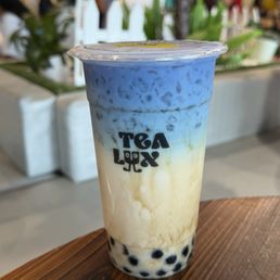 Coconut Milk with Butterfly Pea Tea Coconut Milk with Butterfly Pea Tea