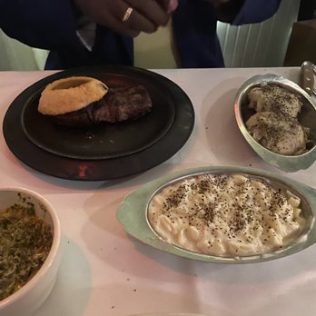 Beef 'N Bottle - Butterfly filet well, mac cheese, cream spinach - Steakhouses Near Me - Charlotte, North Carolina