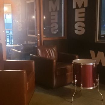 Classic Rock Coffee - Fun little seating area - Coffee & Tea Near Me - Springfield, Missouri