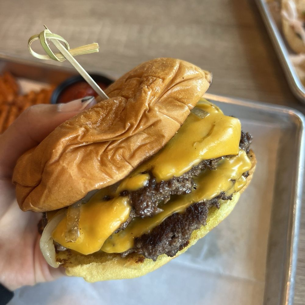 Mash Lab Brewing & Kitchen - Smash Burger - American Near Me - Windsor, Colorado Mash Lab Brewing & Kitchen - Smash Burger - American Near Me - Windsor, Colorado