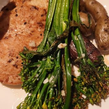 The River Steakhouse - Chicken entree - Steakhouses Near Me - Porterville, California The River Steakhouse - Chicken entree - Steakhouses Near Me - Porterville, California